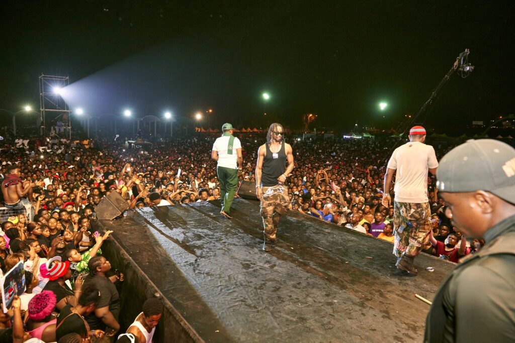 Eastern Machines Concert Pulls Thousands to Enugu, Sells Out Eastern Machines Concert Enugu