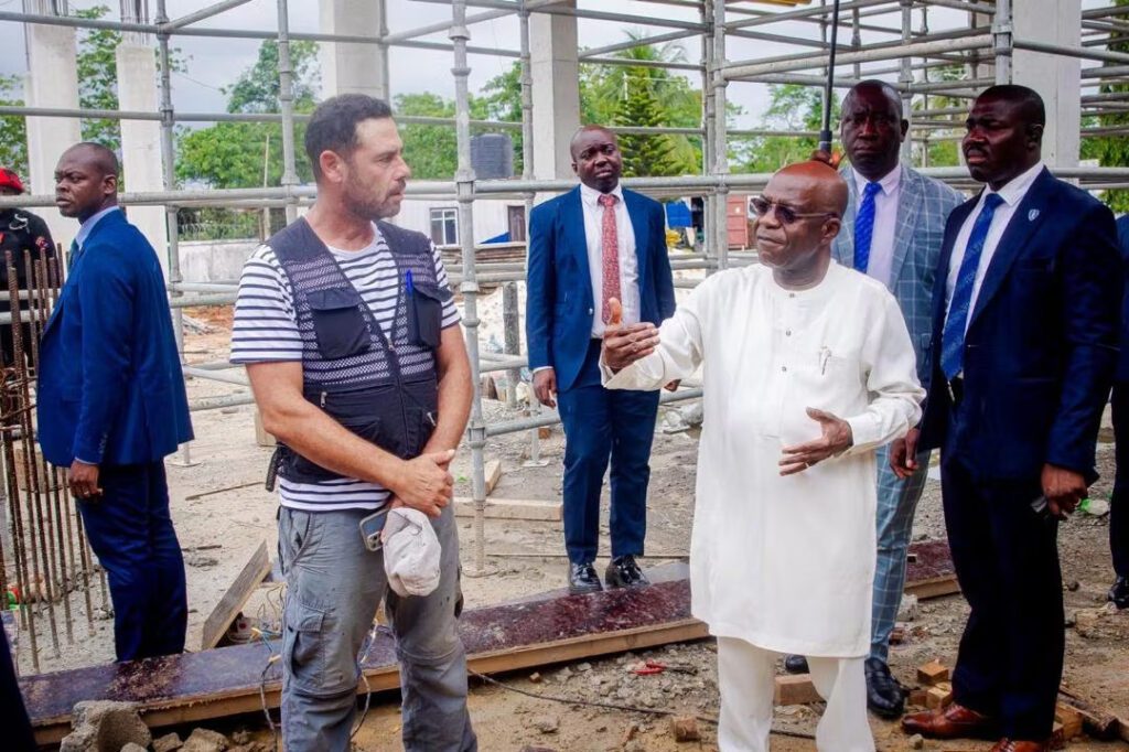 Otti Engages Construction Workers on an Impromptu Visit in Umuahia Umuahia